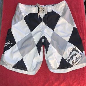 BILLABONG. “ANDY IRONS” BOARDSHORTS.  34 MENS
